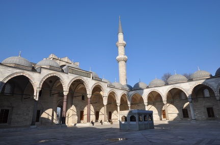 S leymaniye Mosque - Courtyard1